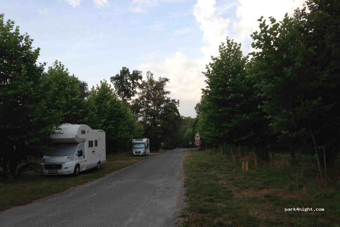 (16100) Cognac - Allée Basse du Parc — foto