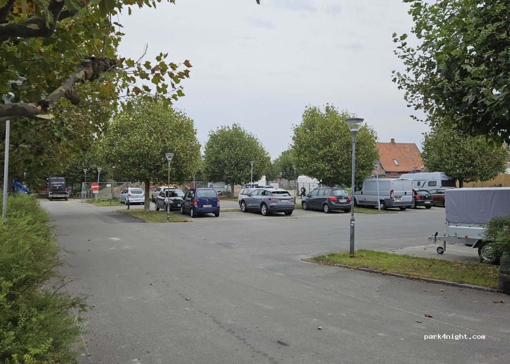(3700) Rønne - 3 Pingels Alle — foto