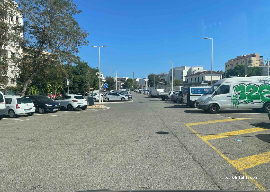 (06160) Antibes - 13 Boulevard Raymond Poincaré — foto