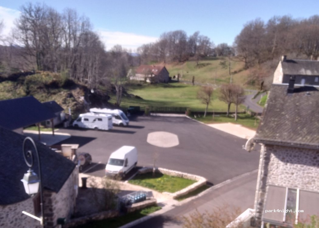 (15270) Champs-sur-Tarentaine-Marchal - Marchal — foto 4