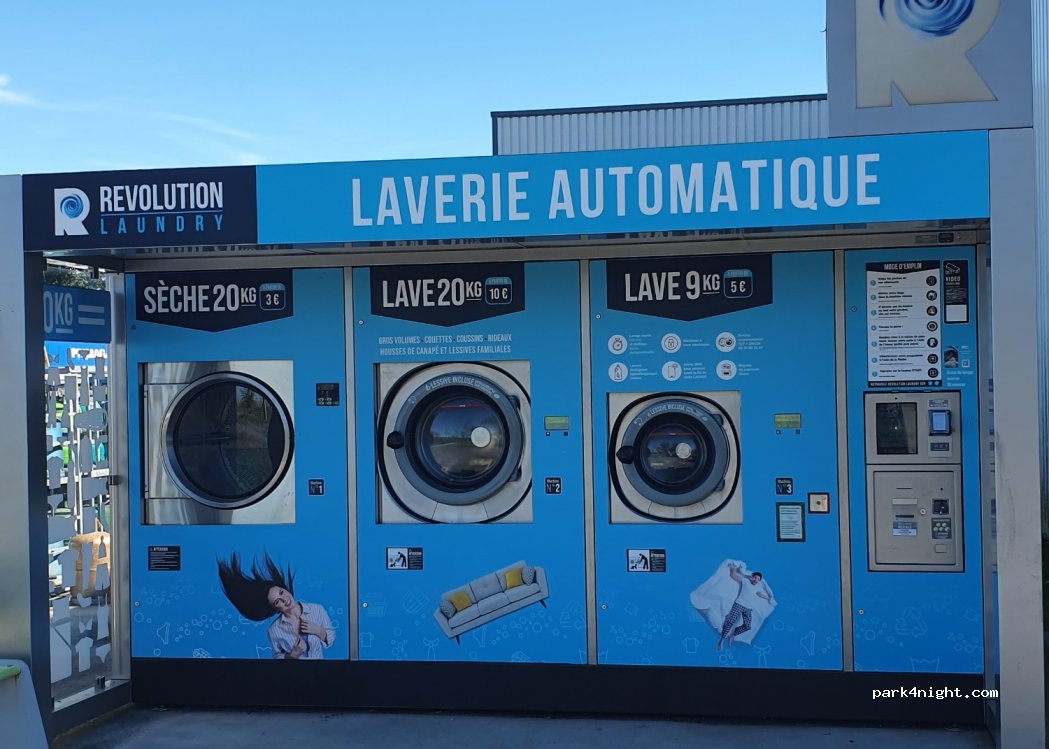 (12120) Cassagnes-Bégonhes - Plaisance — foto
