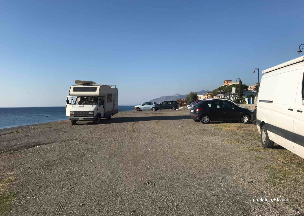 (98026) Nizza di Sicilia - 108 Via Lungomare Unità dell'Italia — foto