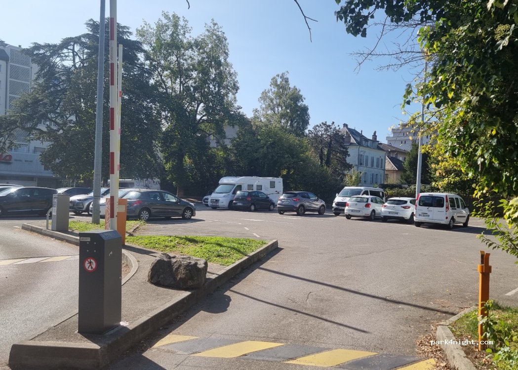 (74000) Annecy - 2 Place Henri Dunant — foto 2