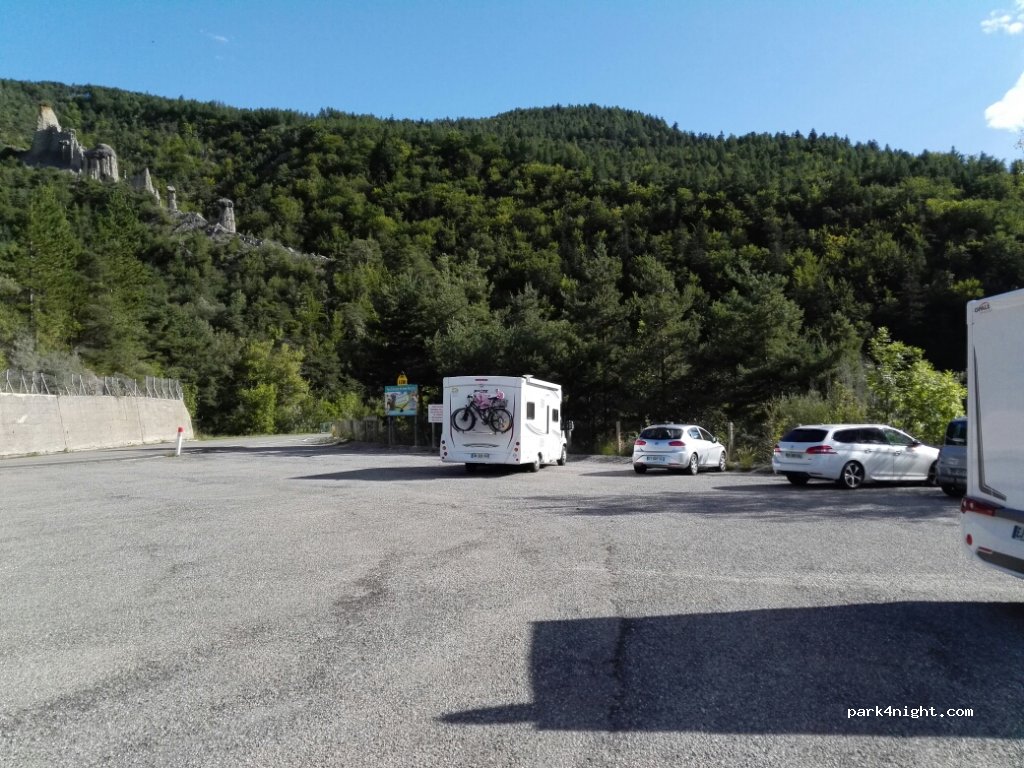 (05160) Le Sauze-du-Lac - D954 — foto