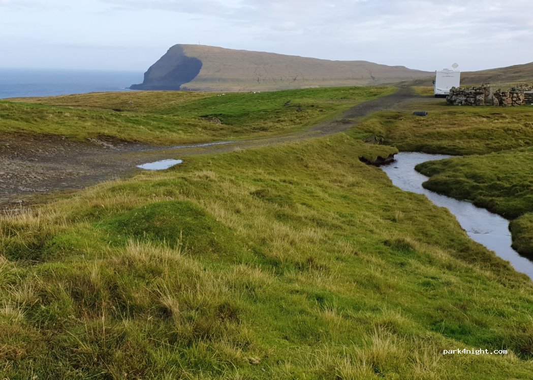 (220) Skálavík - — foto