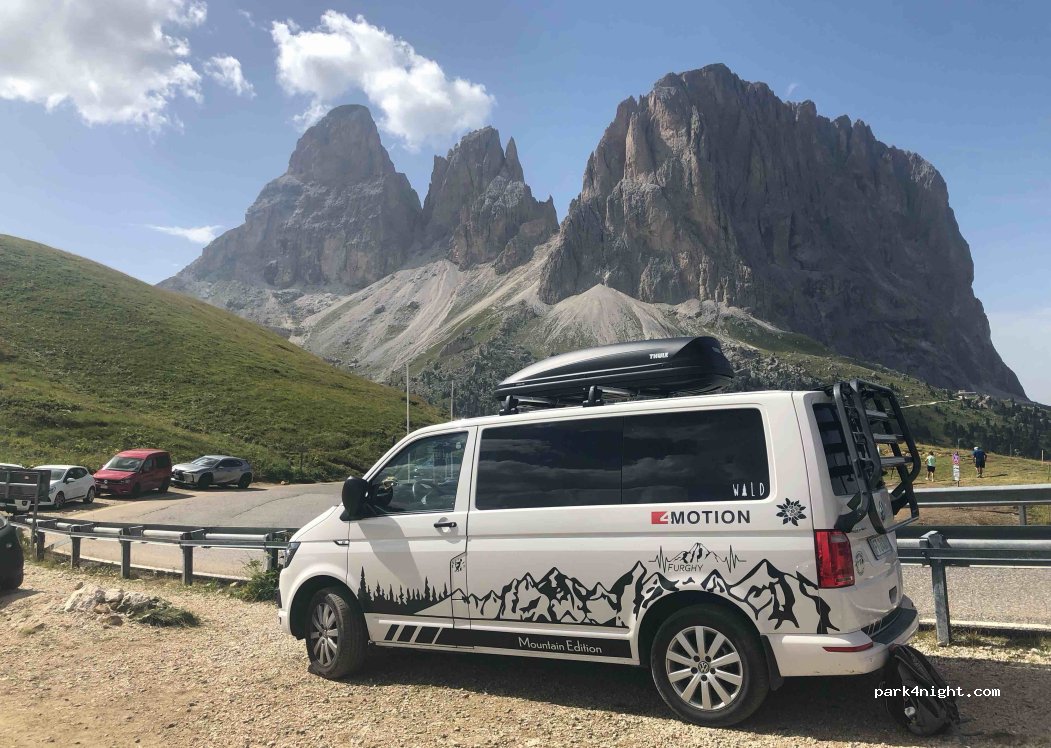 (39048) Wolkenstein in Gröden - 5 Loc. passo sella — foto