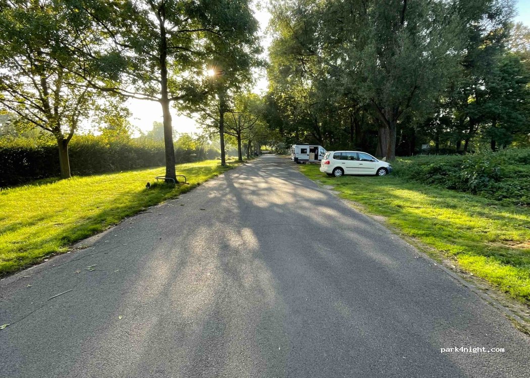(55252) Wiesbaden - 35 Maaraue — foto
