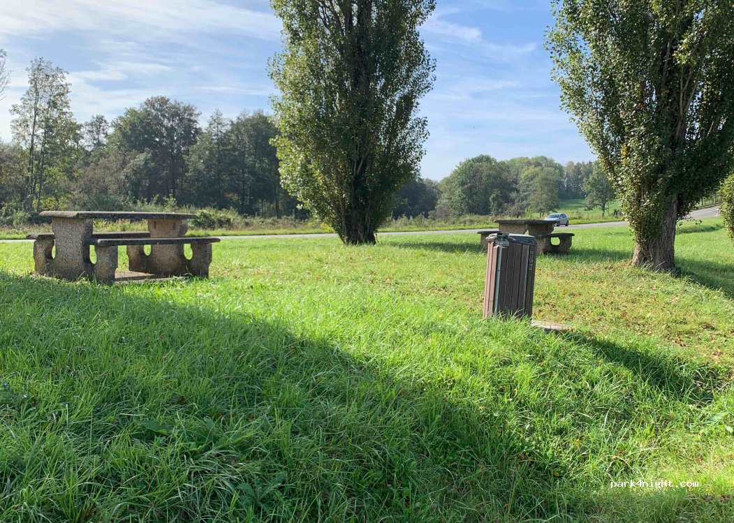 (08140) Pouru-Saint-Remy - D8043 — foto