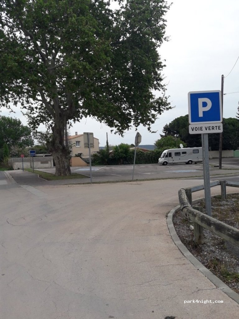 (34560) Poussan - 34 Avenue de la Gare — foto