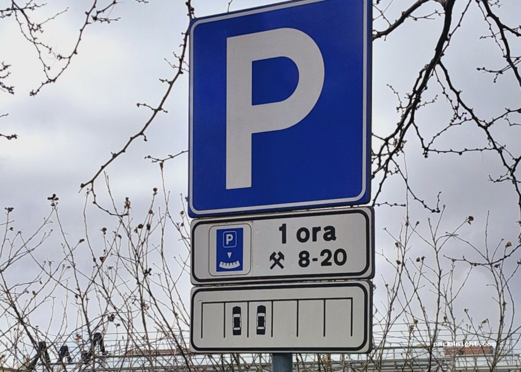 (21100) Varese - Via Francesco Daverio — foto