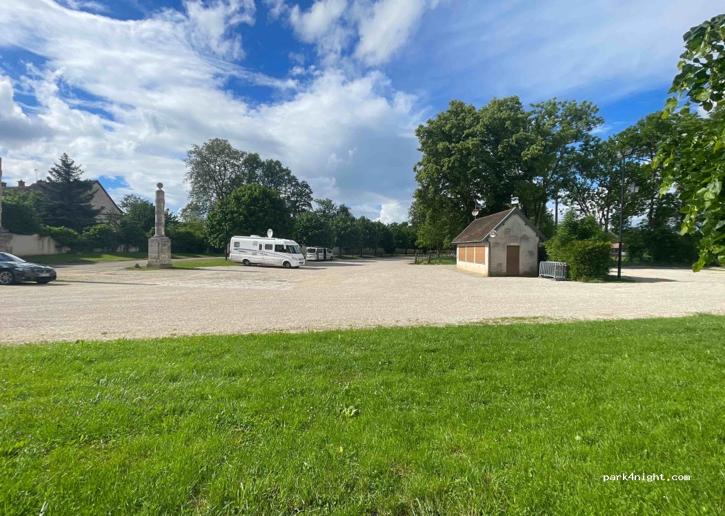(89390) Nuits - 5 Quai de l'Armançon — foto 3
