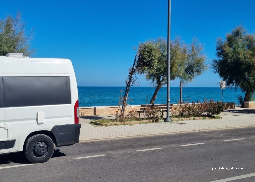 (66022) Fossacesia - 47 Via Lungomare — foto