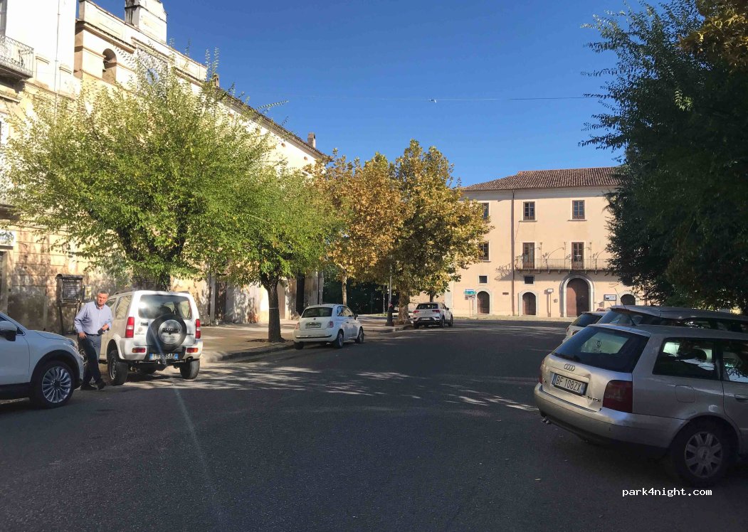 (87012) Castrovillari - 327 Corso Giuseppe Garibaldi — foto 2