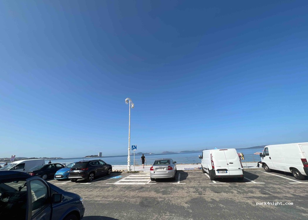 (36212) Vigo - 14-32 Avenida Samil — foto 3
