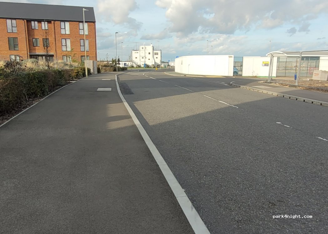 (PO13) Lee-on-the-Solent - Archer Rd — foto 2