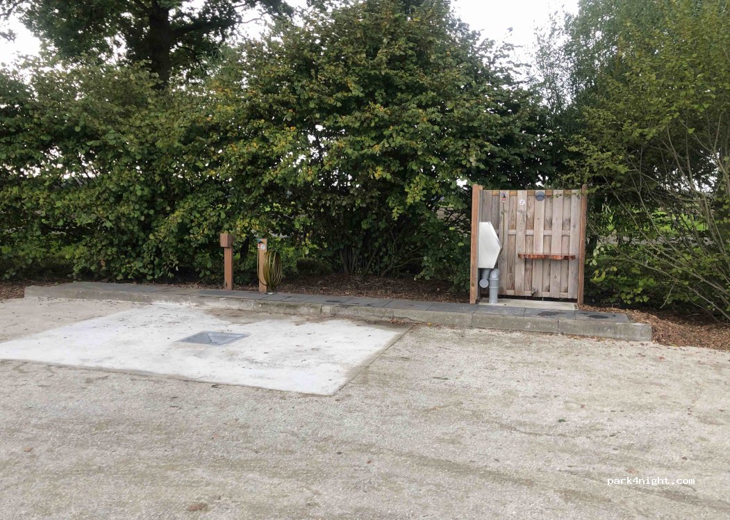 Wouwkes Camperplaats — foto