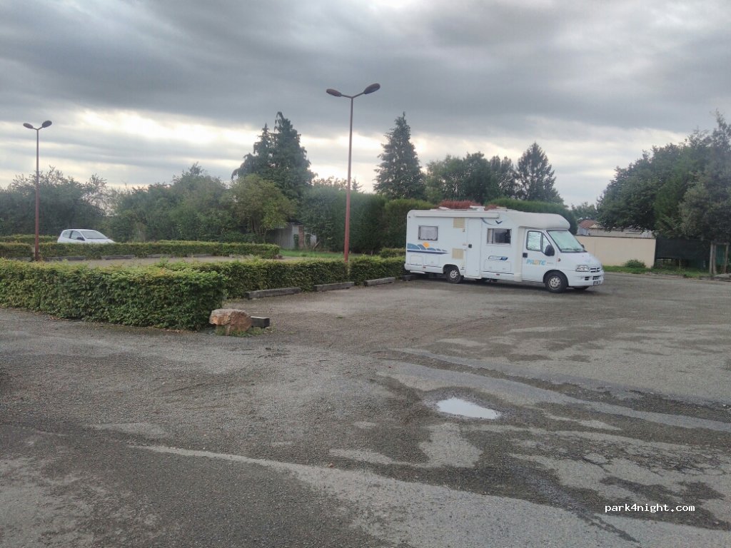 (72240) Domfront-en-Champagne - 48 Rue du Mans — foto