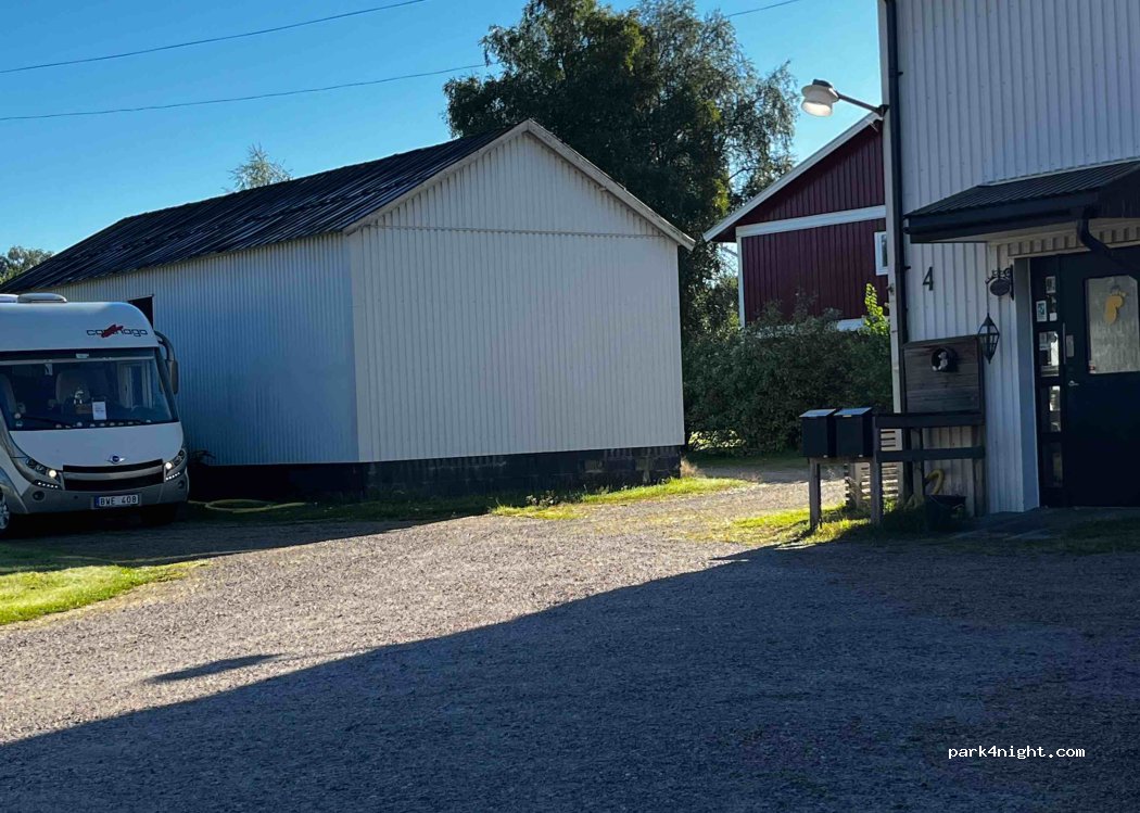 (512 54) Svenljunga - 4 Ullasjövägen — foto 2