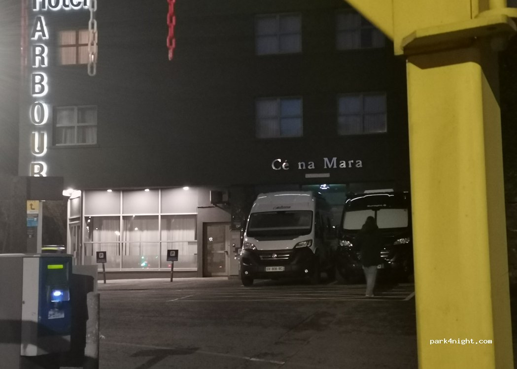 (H91 E9PR) Gaillimh - 15 Bóthar Na nDuganna — foto