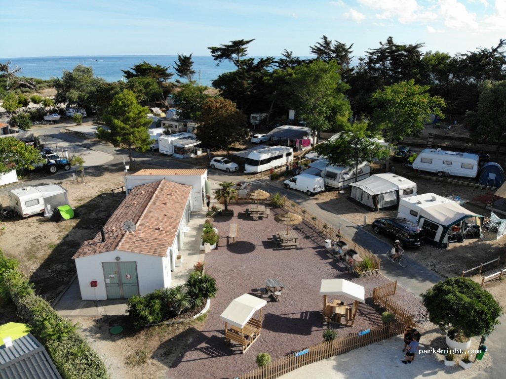Camping Municipal LE REMONDEAU*** — foto