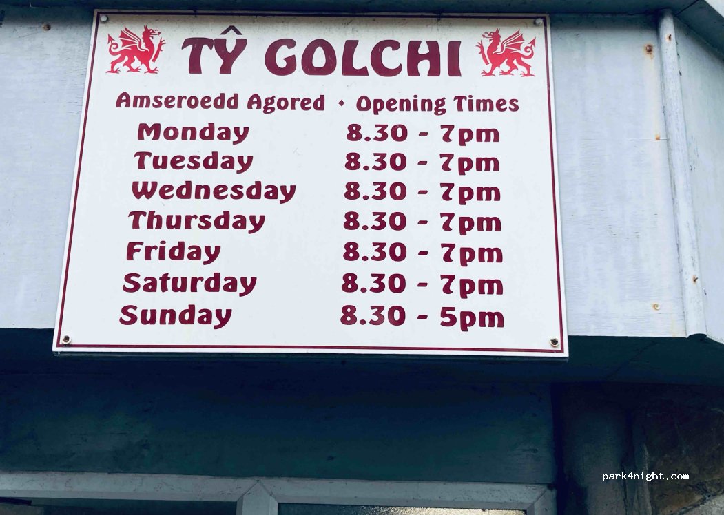 (LL52 0EY) Criccieth - 40-52 High Street — foto 2