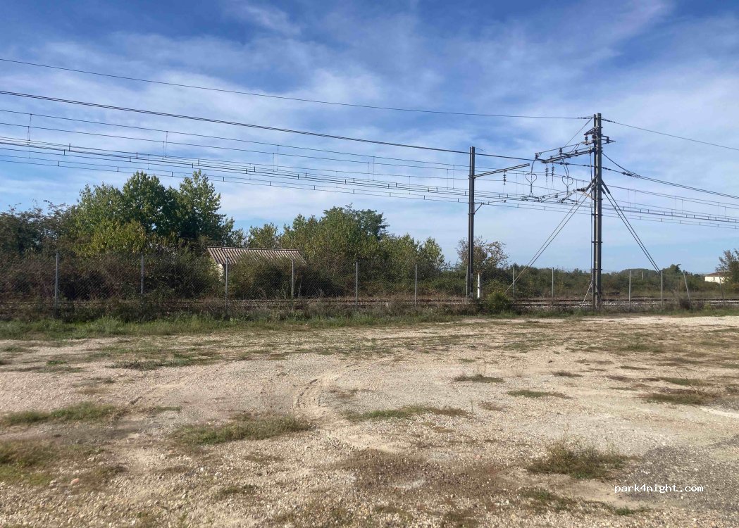 (47190) Aiguillon - 7049 Avenue de la Gare — foto 2