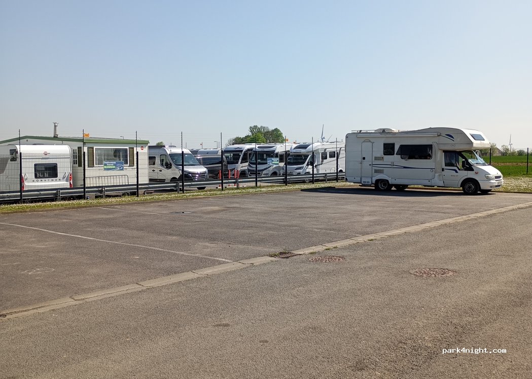 Aire de camping-car Beauvois-en-Cambrésis — foto 4