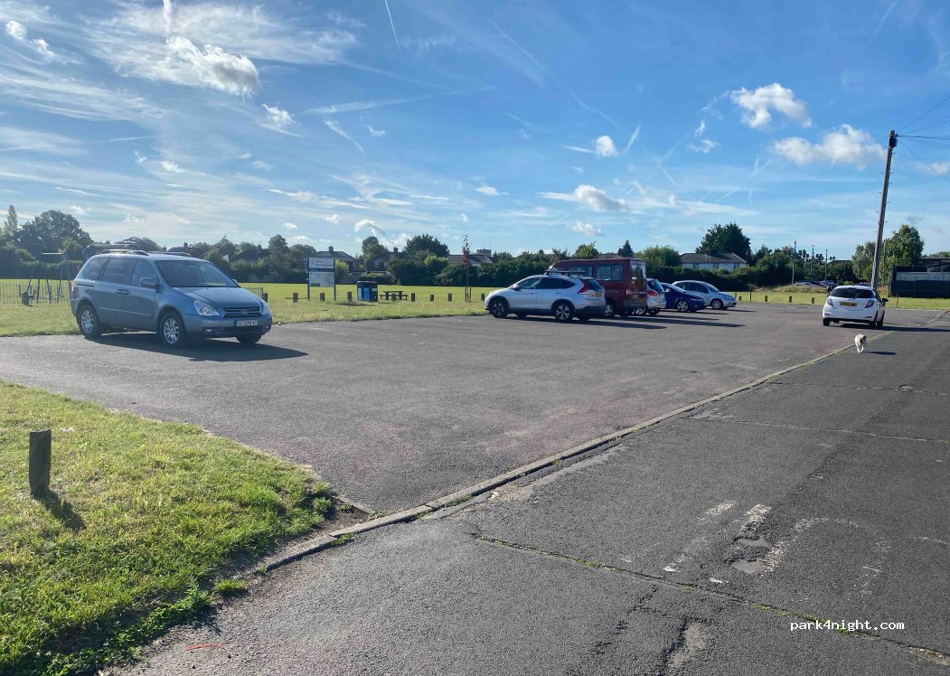 (GU22 9HJ) Woking - 55 Ford Road — foto 2