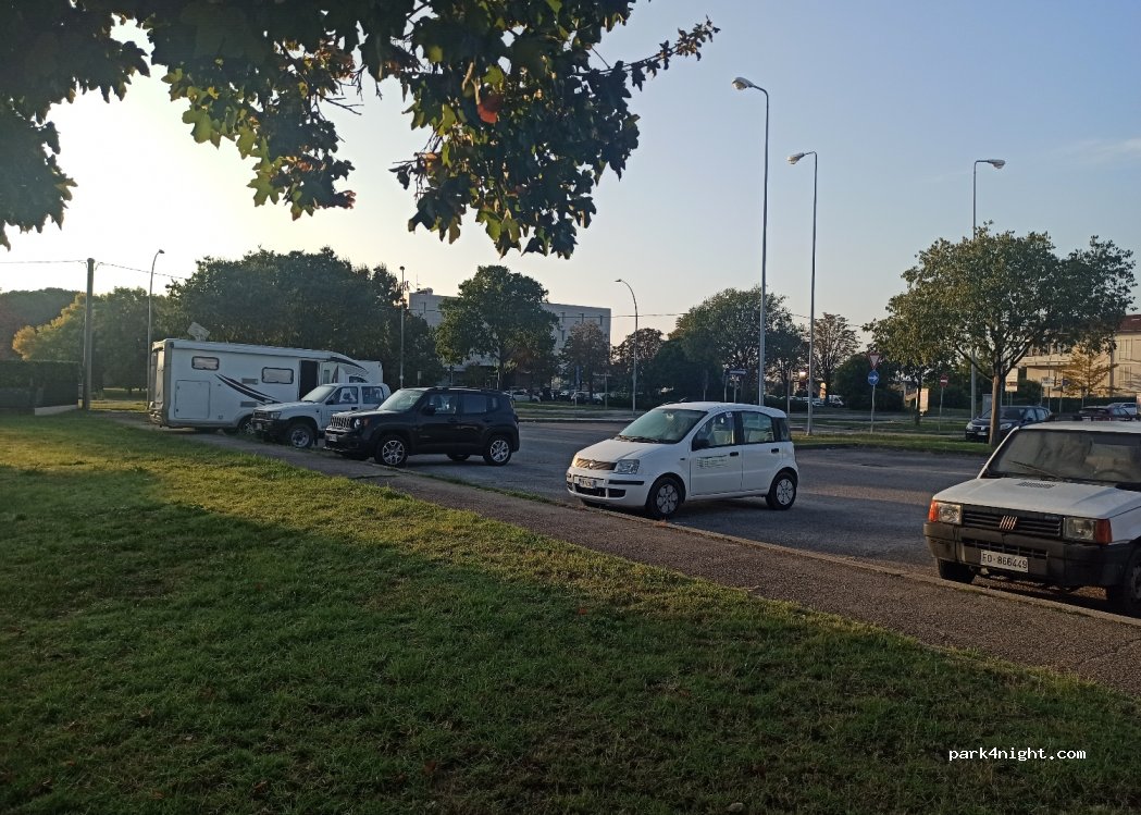 (47122) Forlì - 433A Via Ravegnana — foto