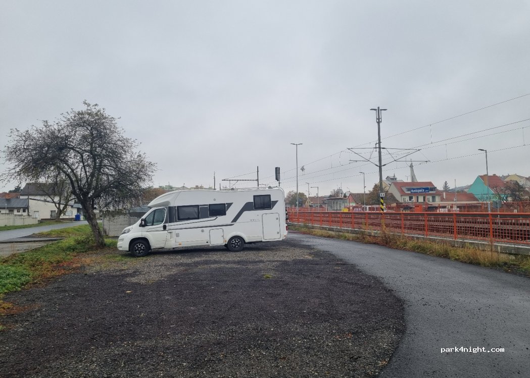 (693 01) Hustopeče u Brna - 16 Vinařská — foto 2