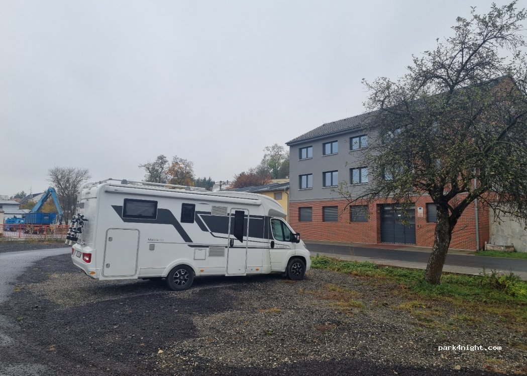(693 01) Hustopeče u Brna - 16 Vinařská — foto 3