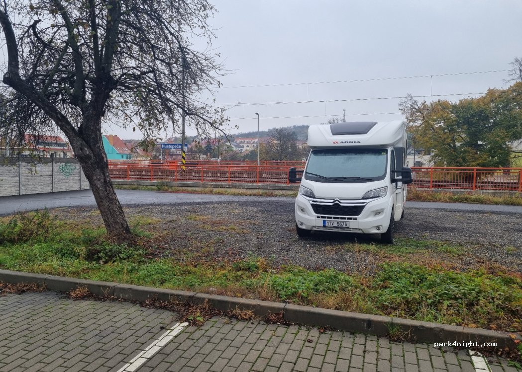 (693 01) Hustopeče u Brna - 16 Vinařská — foto 4