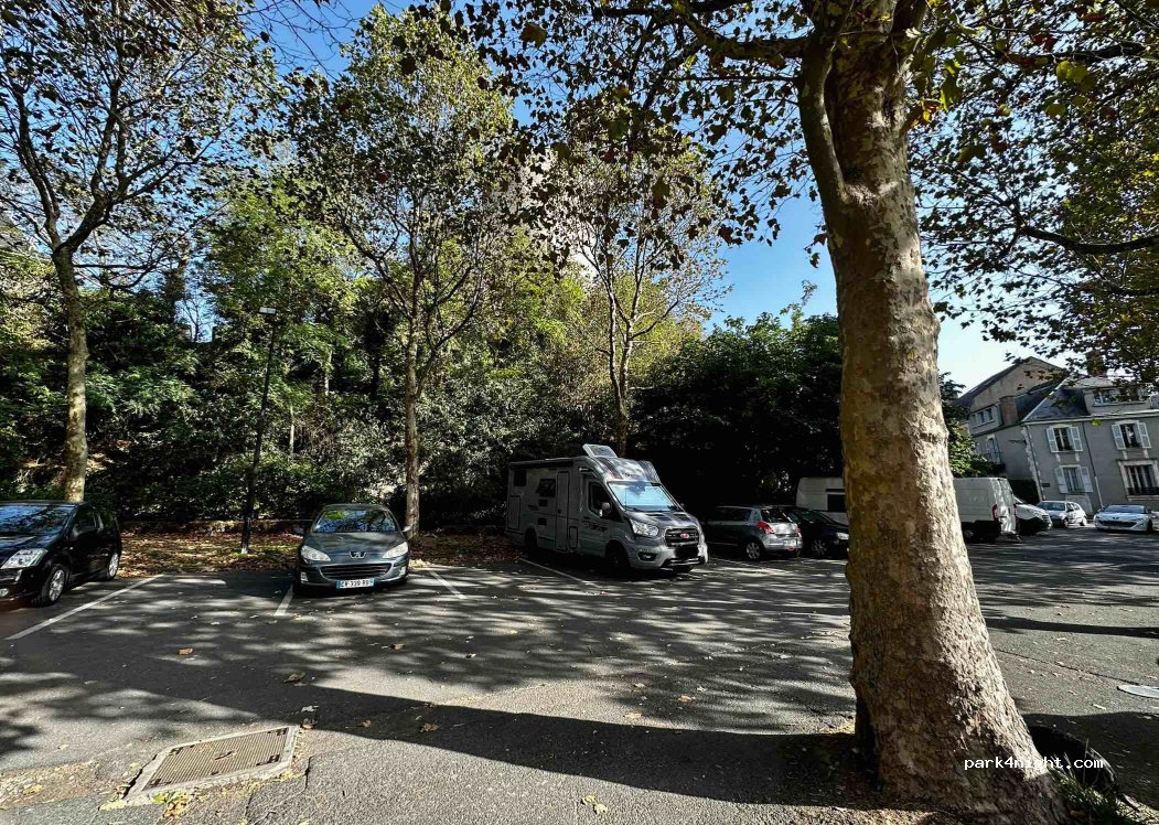 (36100) Issoudun - 3 Impasse de la Tour Blanche — foto
