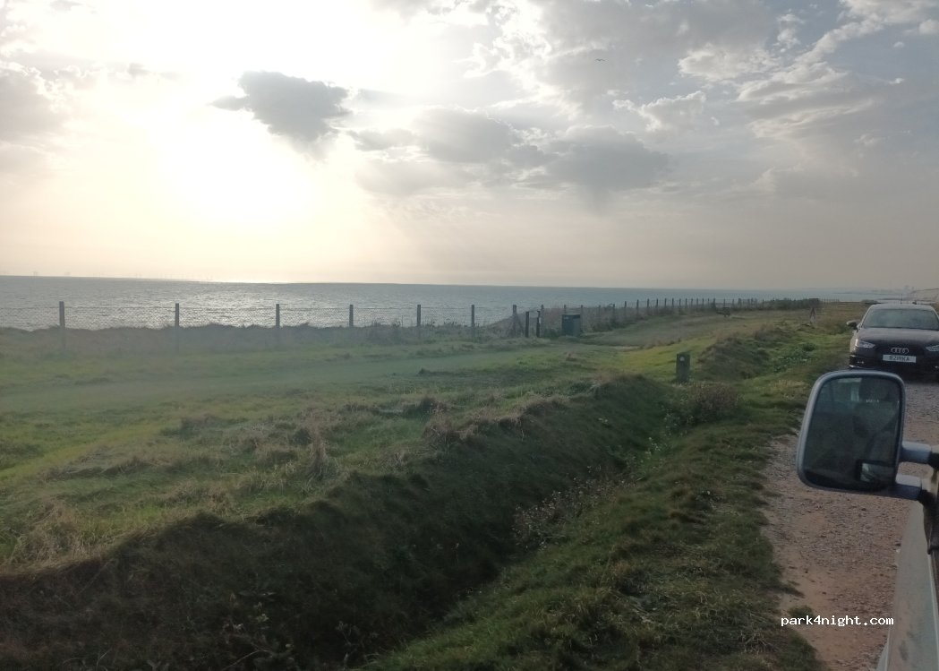 (BN10 7HG) Telscombe Cliffs - 10 The Esplanade — foto