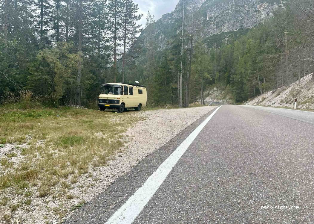 (39030) Braies - Strada Ponticello — foto