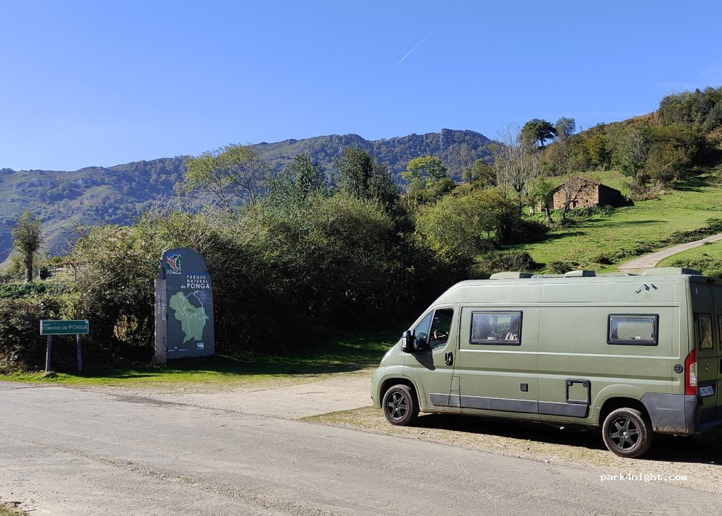 (33557) Cangas de Onís - 17A Lugar Cazo — foto