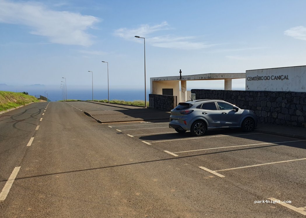 (9200) Caniçal - Rua das Feiteirinhas — foto