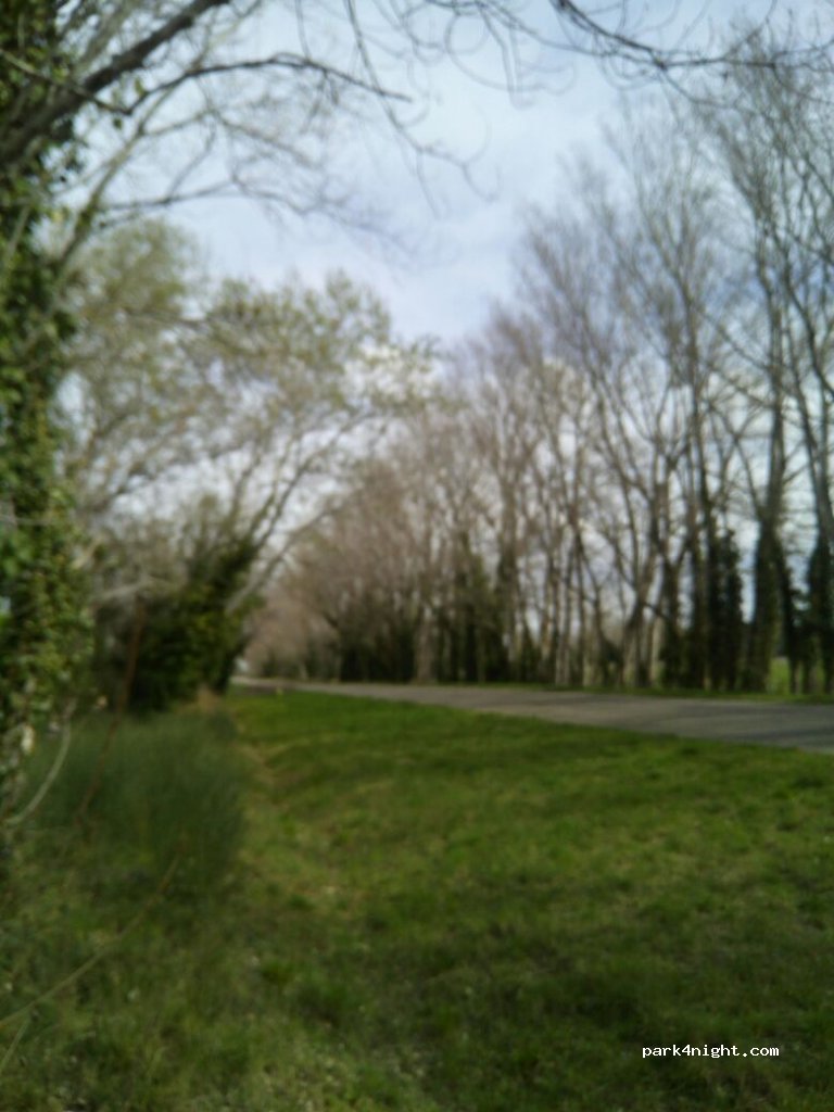 (84000) Avignon - Route du Confluent — foto 3