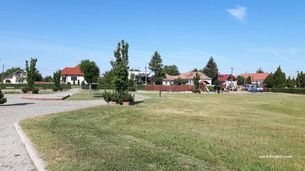 (935 61) Hronovce - 6 Športová — foto 2