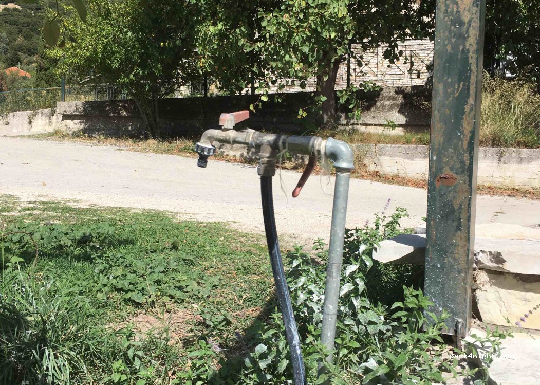 (482 00) Ammotopos - Unnamed Road — foto 2