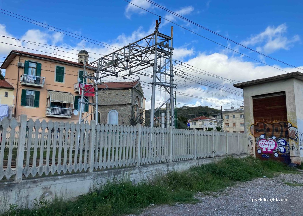 (18039) Ventimiglia - 23 Via M. E. Basso — foto 3