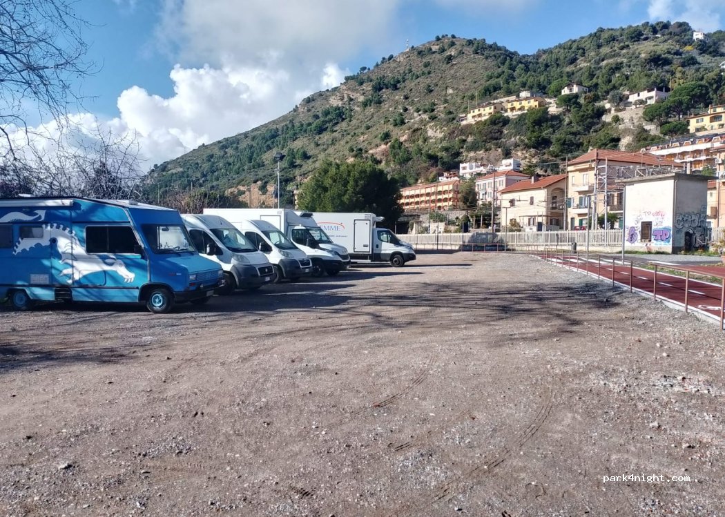 (18039) Ventimiglia - 23 Via M. E. Basso — foto 5