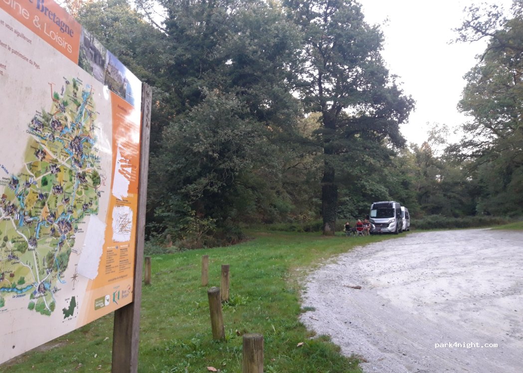 (35470) Pléchâtel - Unnamed Road — foto 2
