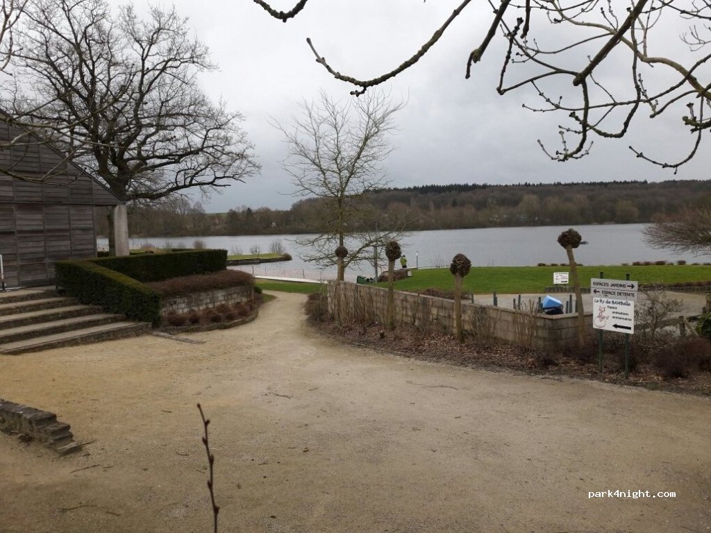(5070) Fosses-la-Ville - 2-104 Rue de la Plage — foto