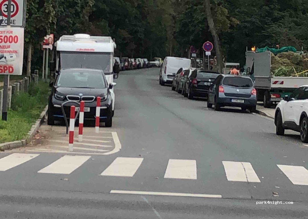 (60598) Frankfurt am Main - 11 Richard-Strauss-Allee — foto 3
