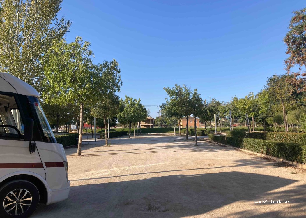 (50420) Cadrete - 4D Avenida Zaragoza — foto 3
