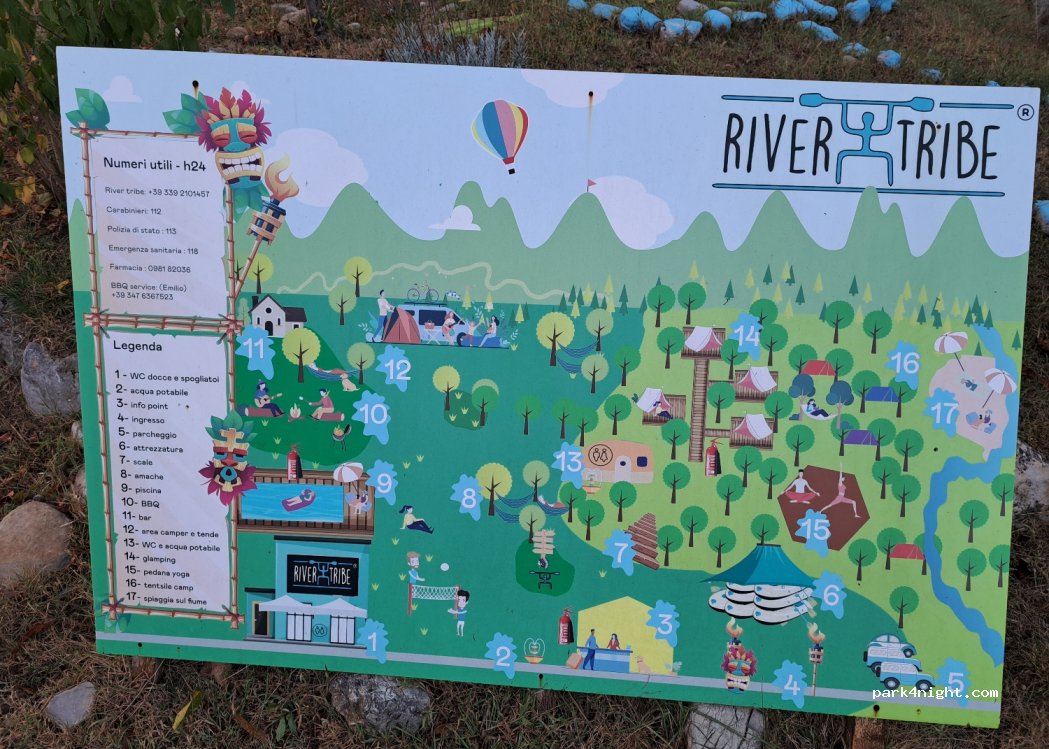 River Tribe Adventure camping — foto