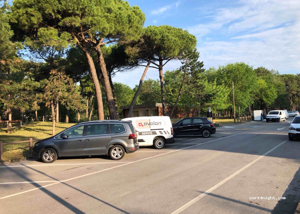 (33054) Lignano Sabbiadoro - 73 Via XXV Aprile — foto 3