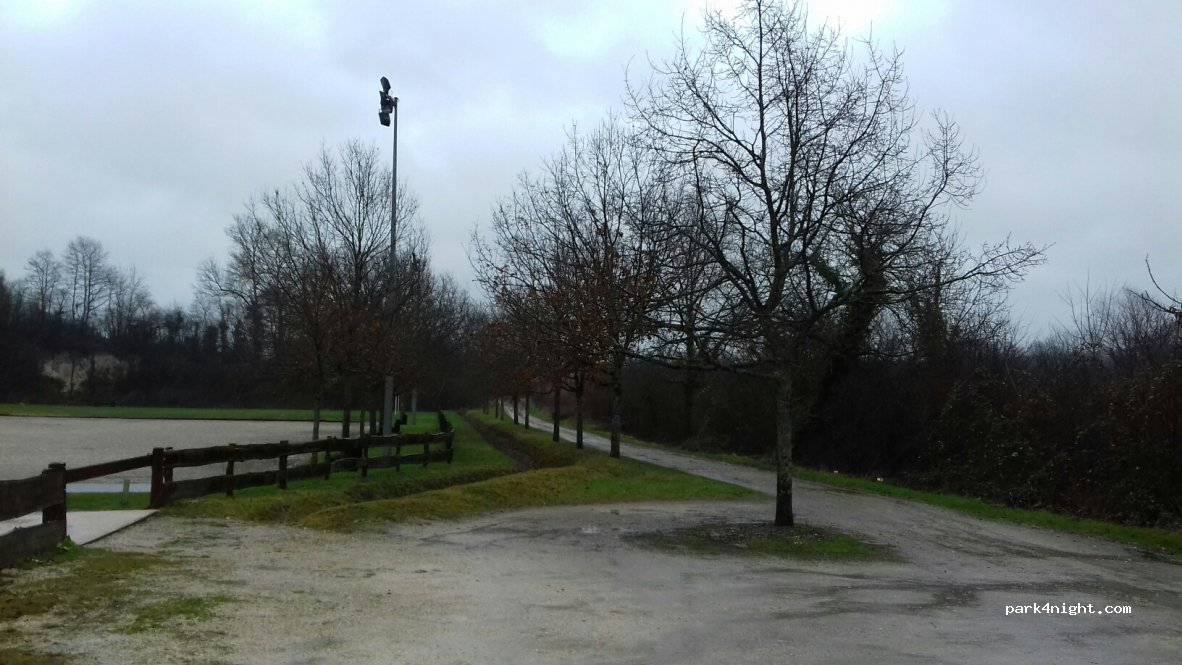 (77650) Longueville - Chemin des Carrières — foto 2