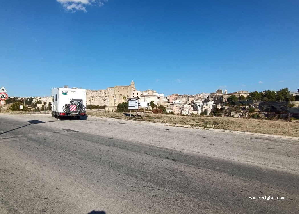 (70024) Gravina in Puglia - 84 Via Civita — foto